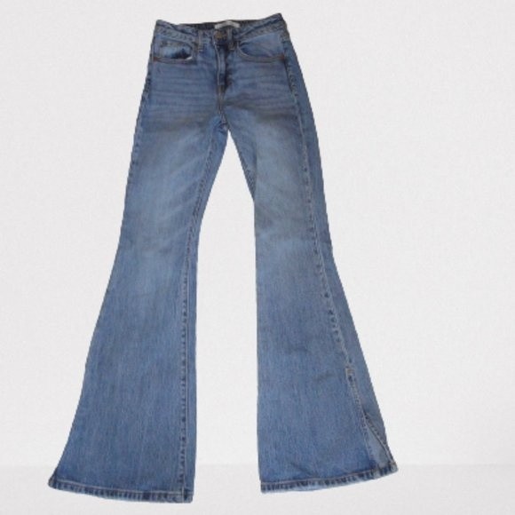 Flare Leg Jeans Size 22 Waist 31 Inseam - Picture 1 of 3